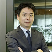 三菱UFJ銀行　冨﨑勝成さん