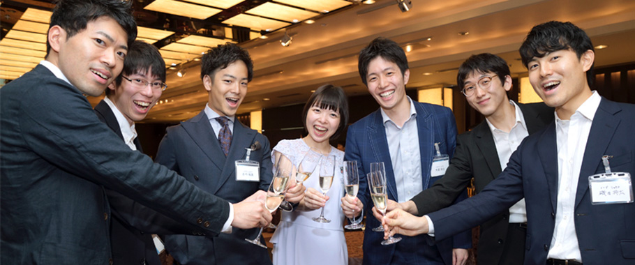 「公認会計士 修了考査合格祝賀会」に参加しよう!!