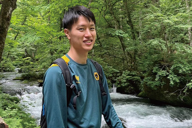 トレッキングをする林和輝さん